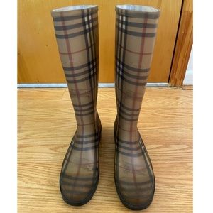 Authentic Burberry Classic Rainboots